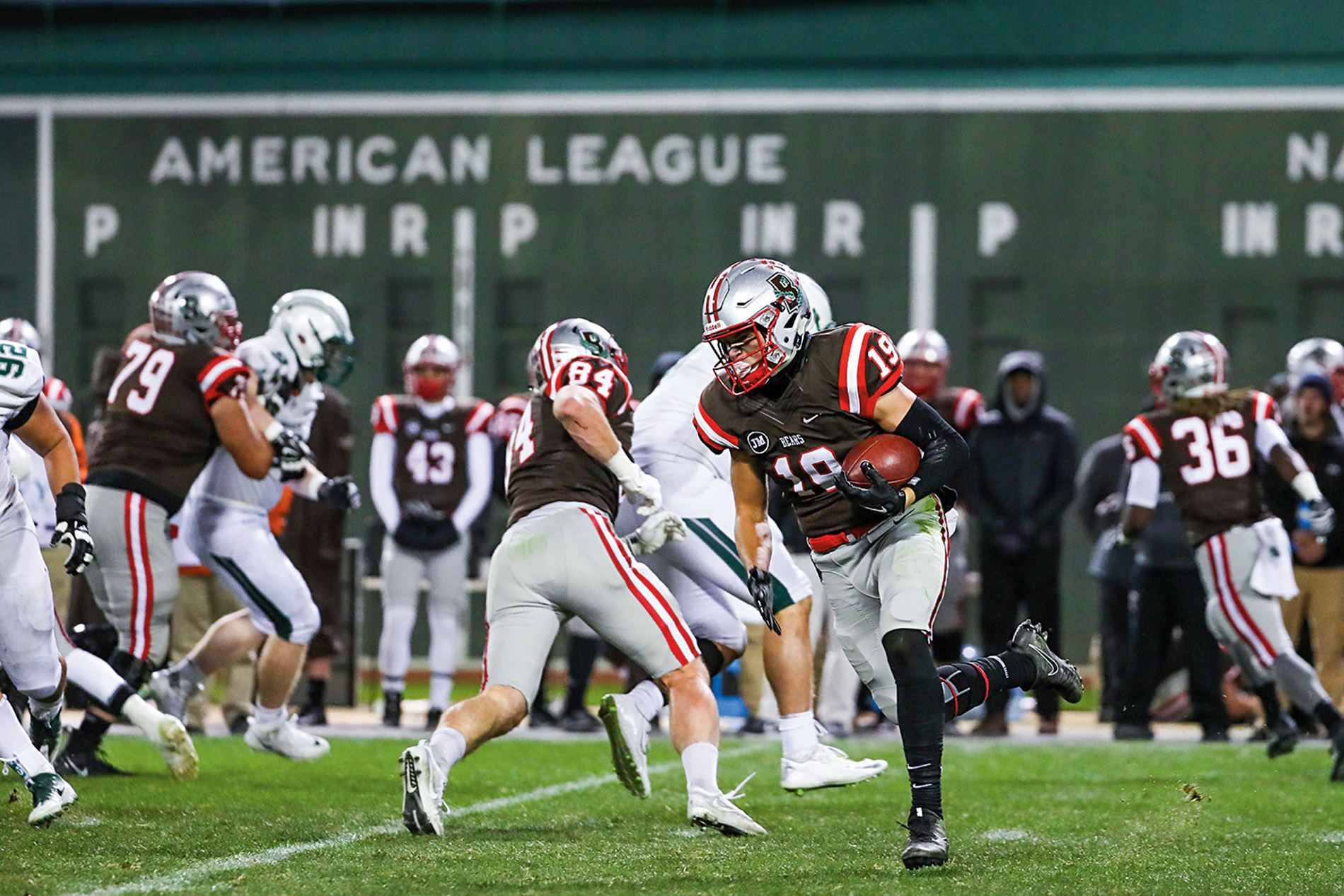 Image of a football game